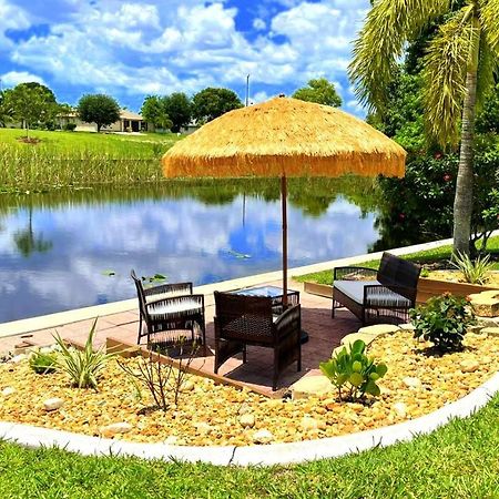 !New! Villa Waterview ケープコーラル エクステリア 写真