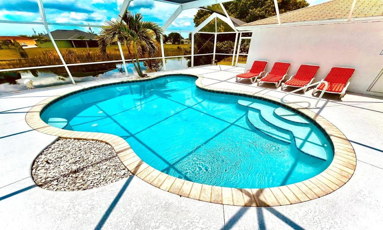 !New! Villa Waterview ケープコーラル エクステリア 写真