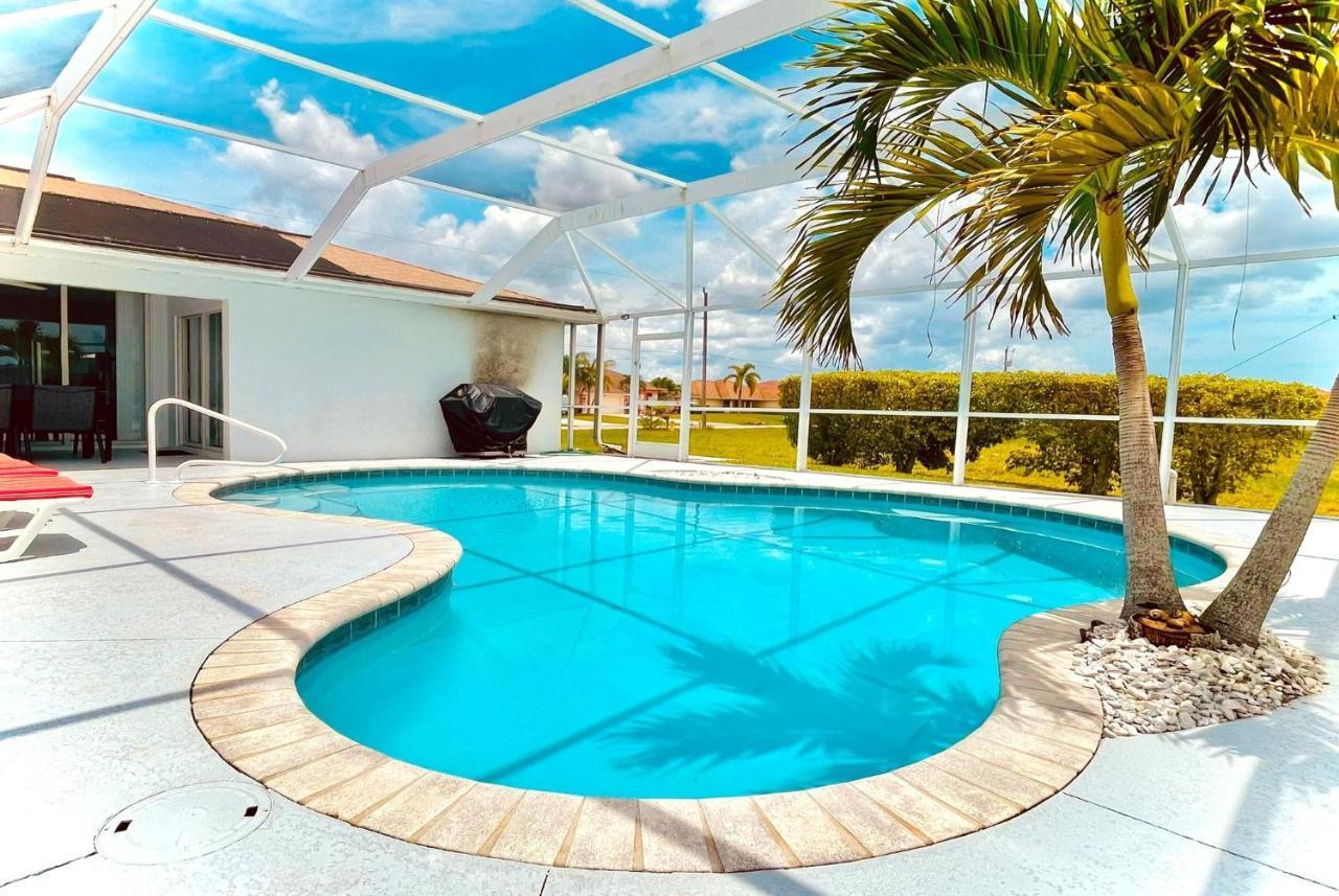 !New! Villa Waterview ケープコーラル エクステリア 写真