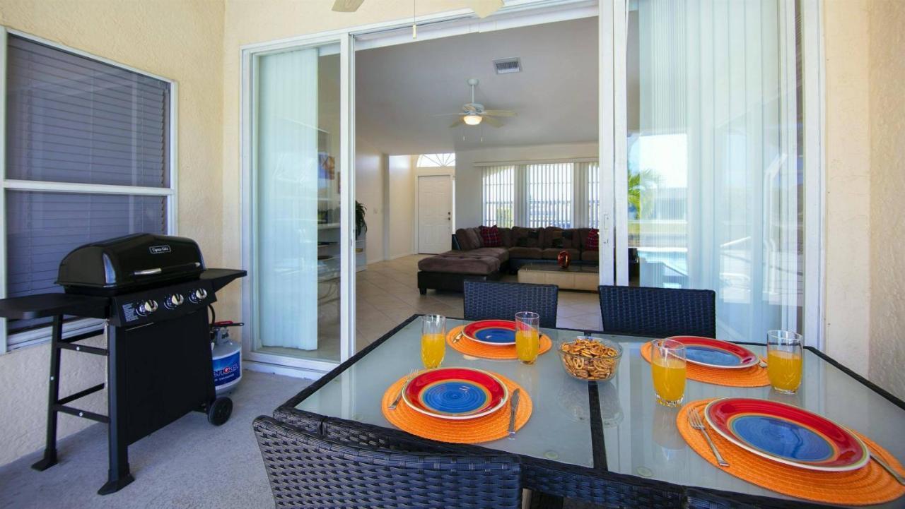 !New! Villa Waterview ケープコーラル エクステリア 写真