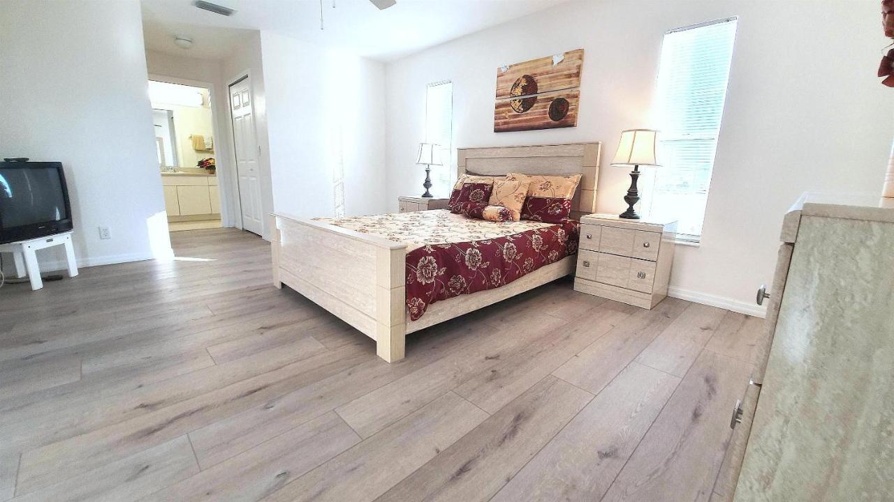 !New! Villa Waterview ケープコーラル エクステリア 写真